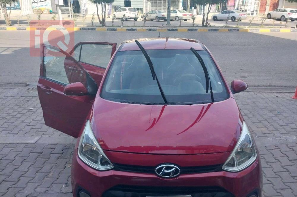 هیوندای i10